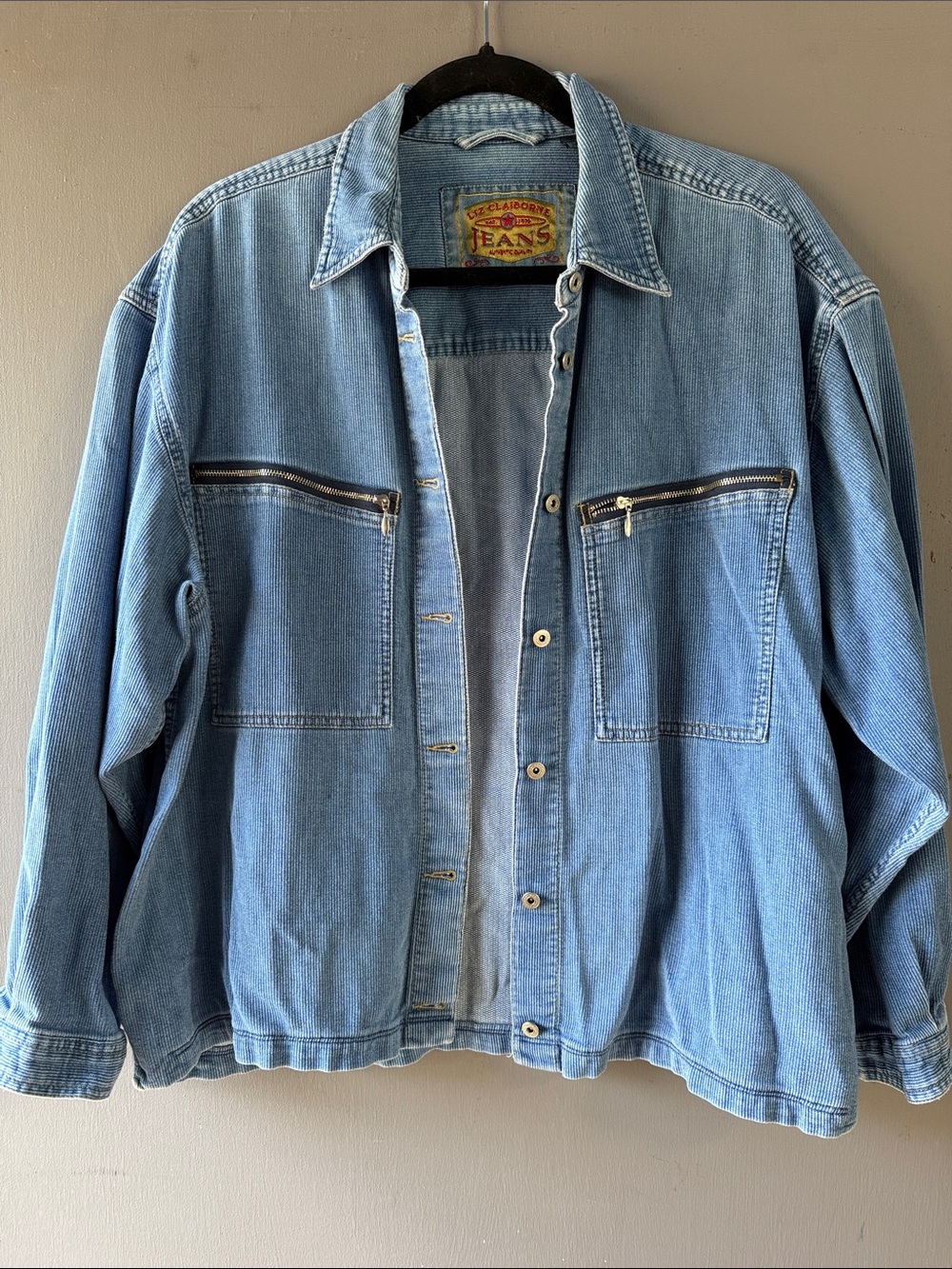 Liz Claiborne Light Blue Denim Shirt Jacket with Zip Pockets